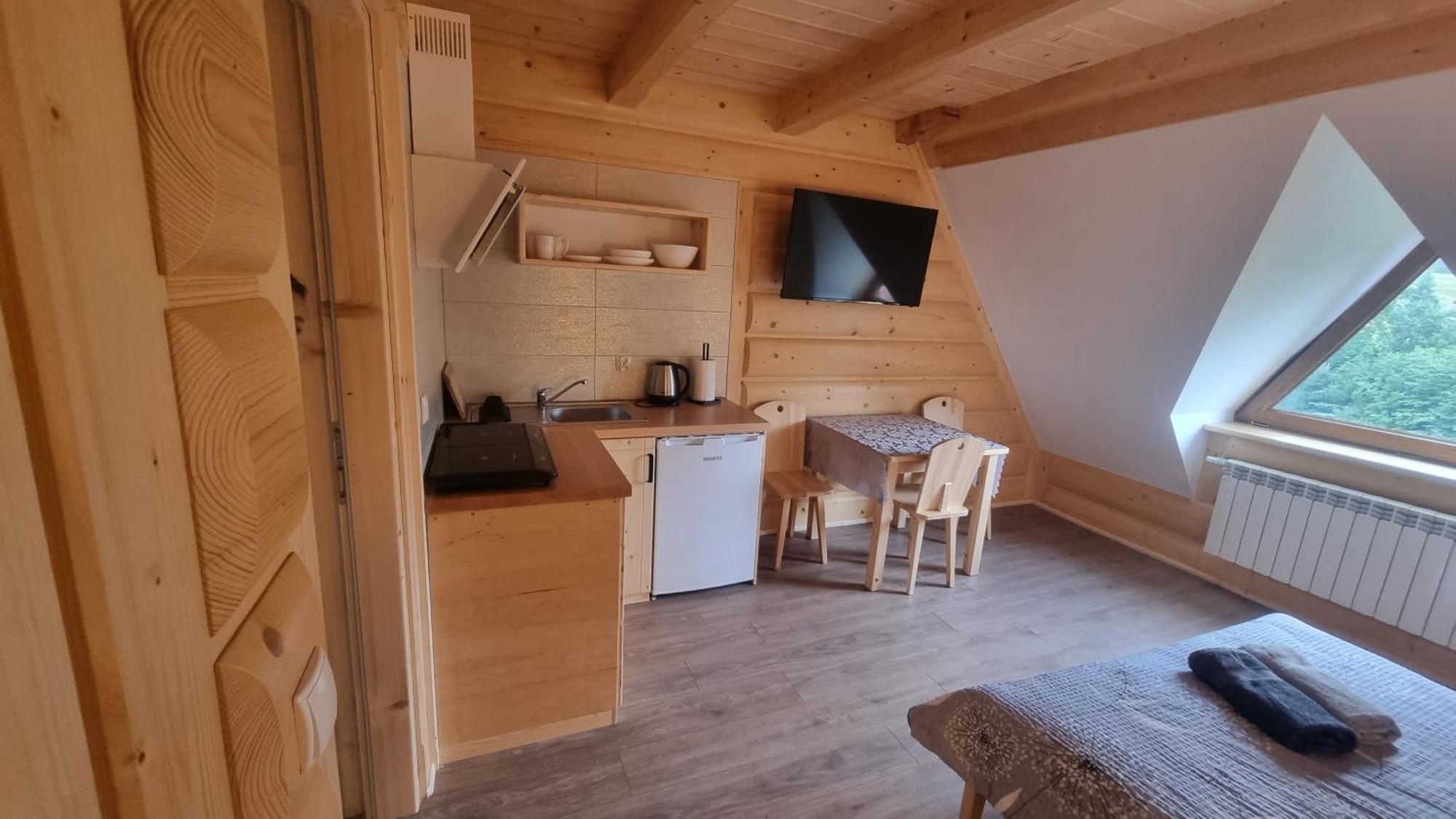 Pod Grusza Pensionat Dzianisz Exteriör bild