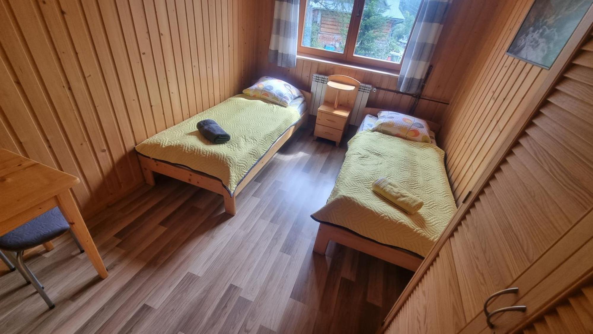 Pod Grusza Pensionat Dzianisz Exteriör bild
